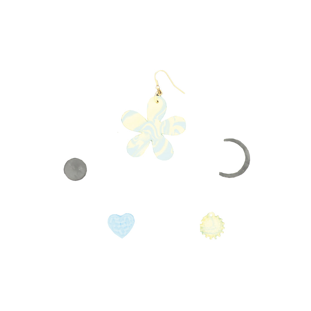 Silikonform zur Herstellung von Ohrringen mit Gießpulver wie Jesmonite, Keraflott und Raysin.